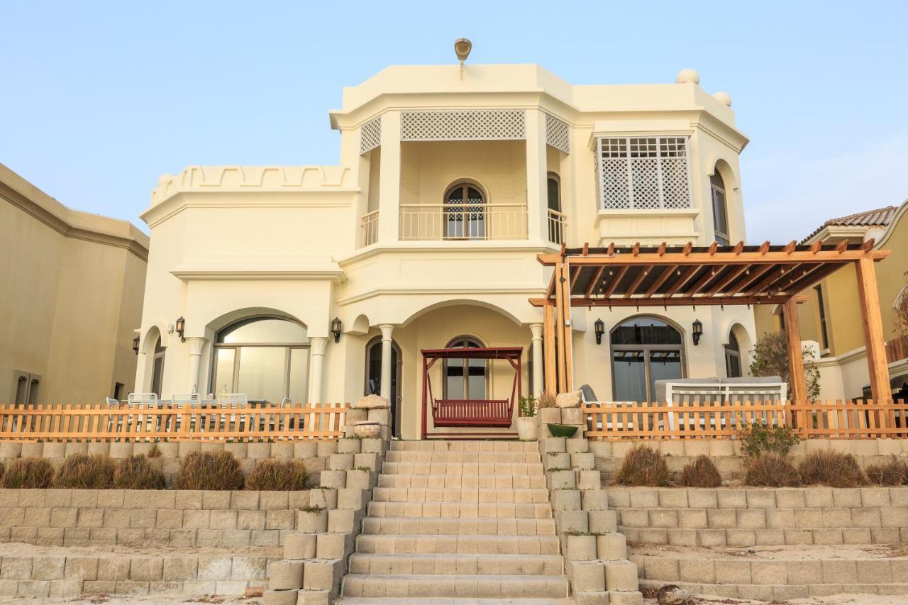 The S Holiday Homes - Stunning 5 Bedrooms Villa At The Palm Jumeirah With Private Beach And Pool Dubai Esterno foto
